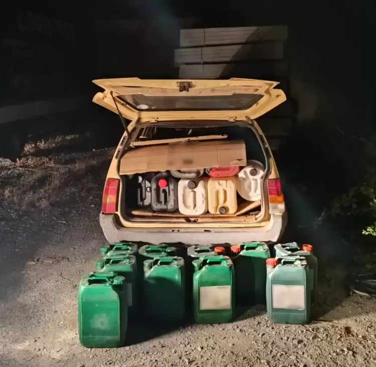 Πιερία: Εξιχνιάστηκαν 13 κλοπές καυσίμων το τελευταίο δίμηνο – Συλλήψεις επ’ αυτοφώρω δύο ανδρών Πιερία: Εξιχνιάστηκαν 13 κλοπές καυσίμων το τελευταίο δίμηνο – Συλλήψεις επ’ αυτοφώρω δύο ανδρών