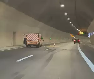 Πιερία: Τροχαίο στη σήραγγα Τ1 στα Τέμπη – Τραυματισμός γυναίκας και διακοπή κυκλοφορίας
