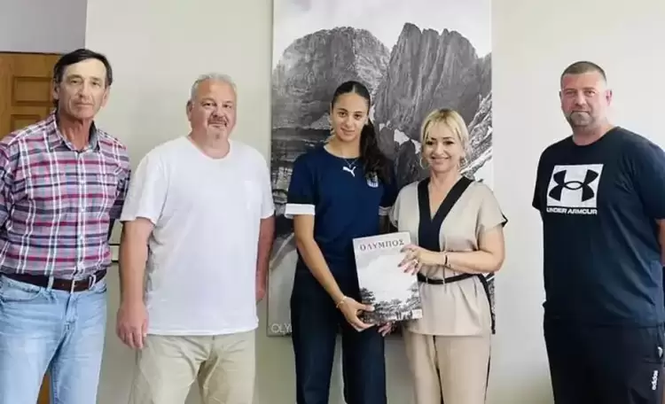 Στελλίνα Καρυώτη: Επίσκεψη στην Αντιπεριφερειάρχη Πιερίας μετά το ασημένιο στο Ευρωπαϊκό Κωπηλασίας