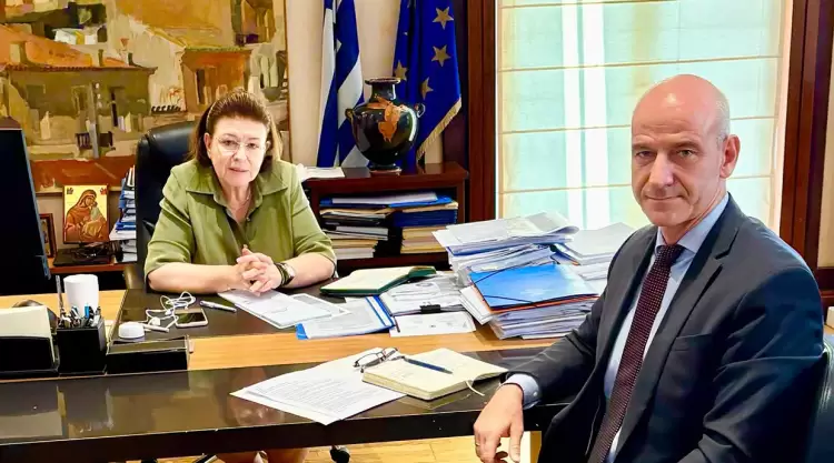 Στην Υπουργό Πολιτισμού ο Φώντας Μπαραλιάκος για το Κάστρο του Πλαταμώνα