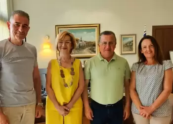 Συνάντηση του Δημάρχου Κατερίνης με τον Σύλλογο Τριτέκνων Πιερίας Συνάντηση του Δημάρχου Κατερίνης με τον Σύλλογο Τριτέκνων Πιερίας