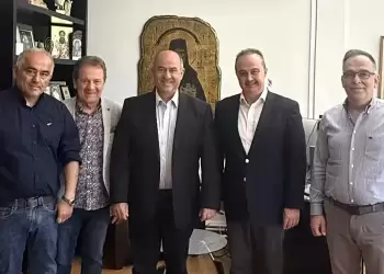 Συνάντηση της Ένωσης Ξενοδόχων Πιερίας με τον Δήμαρχο Δίου – Ολύμπου για τον τουρισμό Συνάντηση της Ένωσης Ξενοδόχων Πιερίας με τον Δήμαρχο Δίου – Ολύμπου για τον τουρισμό