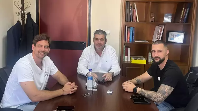 Συνάντηση του Προέδρου ΕΒΕ Πιερίας με εκπροσώπους Ενοικιαζομένων Δωματίων Λεπτοκαρυάς Συνάντηση του Προέδρου ΕΒΕ Πιερίας με εκπροσώπους Ενοικιαζομένων Δωματίων Λεπτοκαρυάς