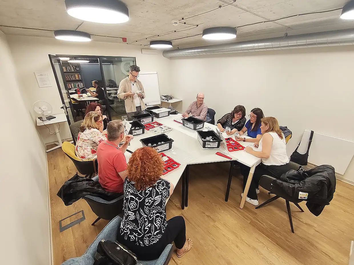 Το 2ο ΕΠΑΛ Κατερίνης στη Πράγα, στο πλαίσιο ευρωπαϊκού προγράμματος Erasmus+ Ka1 με τίτλο: “ Enhancing Teaching Through Digital Skills ”