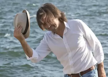 Βασίλης Λέκκας – Γιάννης Σπάθας: «Το τραγούδι βαδίζει εκεί που βαδίζει ο τόπος και η εποχή»