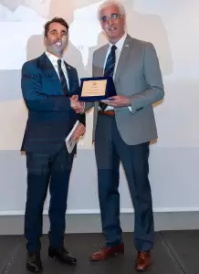 Βραβεύτηκαν οι κορυφαίοι μεσίτες της χώρας – Ξεχώρισε η Κατερίνη με το Σταύρο Δαραξή