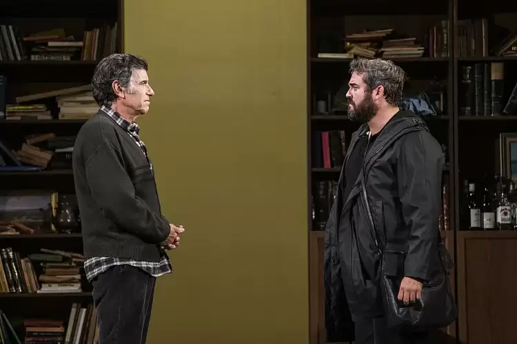 54ο Φεστιβάλ Ολύμπου - Αρχαίο Θέατρο Δίου: «Αινιγματικές Παραλλαγές» με τους Μπέζο και Δαδακαρίδη 54ο Φεστιβάλ Ολύμπου – Αρχαίο Θέατρο Δίου: «Αινιγματικές Παραλλαγές» με τους Μπέζο και Δαδακαρίδη