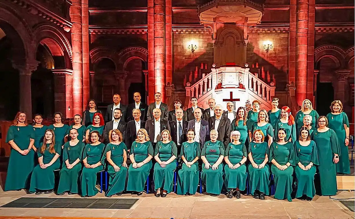 54ο Φεστιβάλ Ολύμπου: Το «Άξιον Εστί» στο Αρχαίο Θέατρο Δίου 54ο Φεστιβάλ Ολύμπου: Το «Άξιον Εστί» στο Αρχαίο Θέατρο Δίου