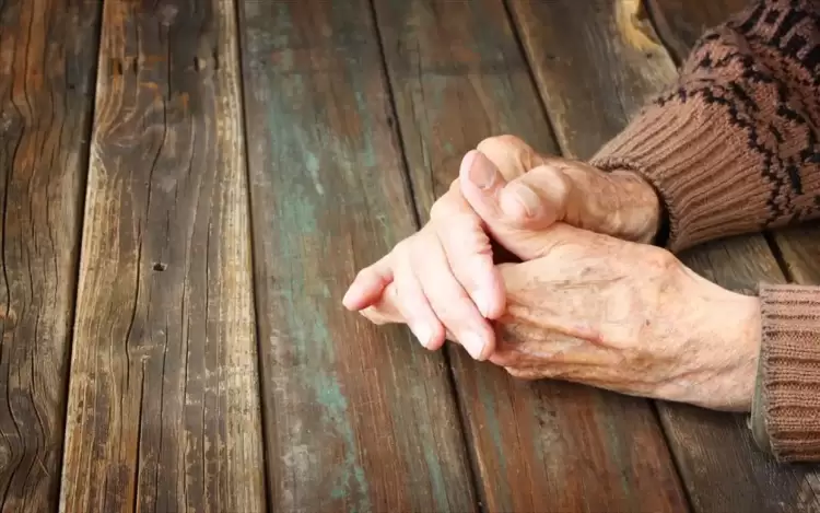 Kλοπή χρυσής αλυσίδας από ηλικιωμένη στον Δ. Δίου Ολύμπου