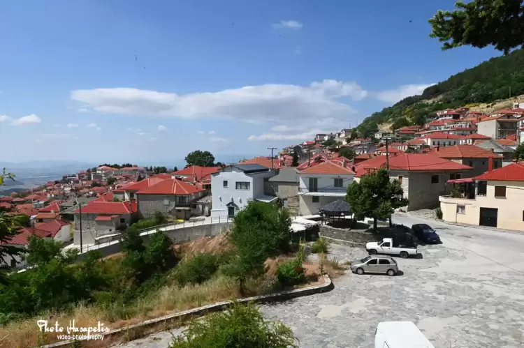 Μια βάφτιση στο Λιβάδι Μια βάφτιση στο Λιβάδι