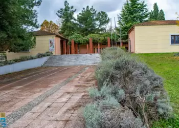 Απαραίτητη διευκρίνιση σε δημοσίευμα με τίτλο: “Κέντρο Μεσογειακών Ψηφιδωτών Δίου. Σε εξέλιξη τα φετινά μαθήματα ψηφιδωτού” Απαραίτητη διευκρίνιση σε δημοσίευμα με τίτλο: “Κέντρο Μεσογειακών Ψηφιδωτών Δίου. Σε εξέλιξη τα φετινά μαθήματα ψηφιδωτού”