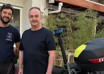 Διασώστης – μοτοσικλετιστής του ΕΚΑΒ στην Πιερία