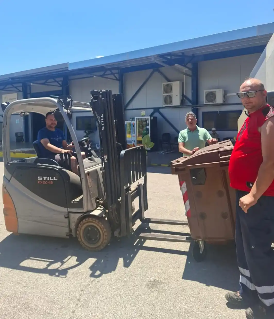 Επεκτείνεται το δίκτυο των καφέ κάδων Επεκτείνεται το δίκτυο των καφέ κάδων