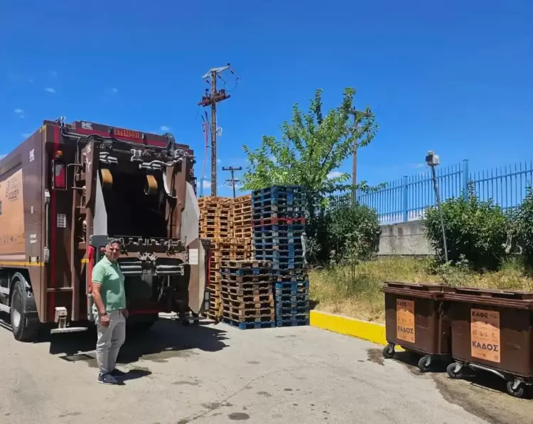 Επεκτείνεται το δίκτυο των καφέ κάδων Επεκτείνεται το δίκτυο των καφέ κάδων