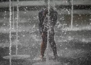 Έρχεται καύσωνας διαρκείας από την Κυριακή – Πότε κορυφώνεται