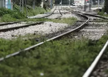 Φωτιά στο τμήμα Πλατύ – Κατερίνη: Ακινητοποιήθηκαν για μία ώρα οι αμαξοστοιχίες