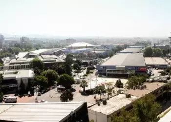 Γενναίο το πακέτο της ΔΕΘ – Μειώσεις φόρων στη μεσαία τάξη, ενισχύσεις στους ευάλωτους και στεγαστικό