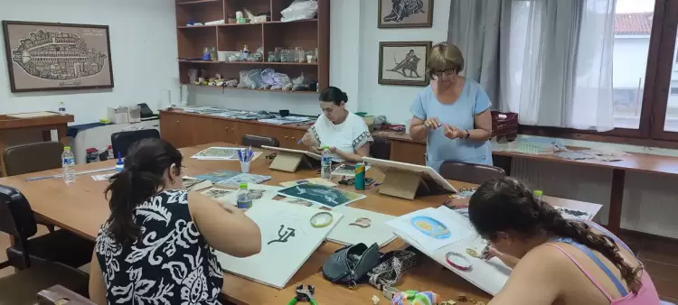 Κέντρο Μεσογειακών Ψηφιδωτών Δίου: Σε εξέλιξη τα φετινά μαθήματα ψηφιδωτού Κέντρο Μεσογειακών Ψηφιδωτών Δίου: Σε εξέλιξη τα φετινά μαθήματα ψηφιδωτού