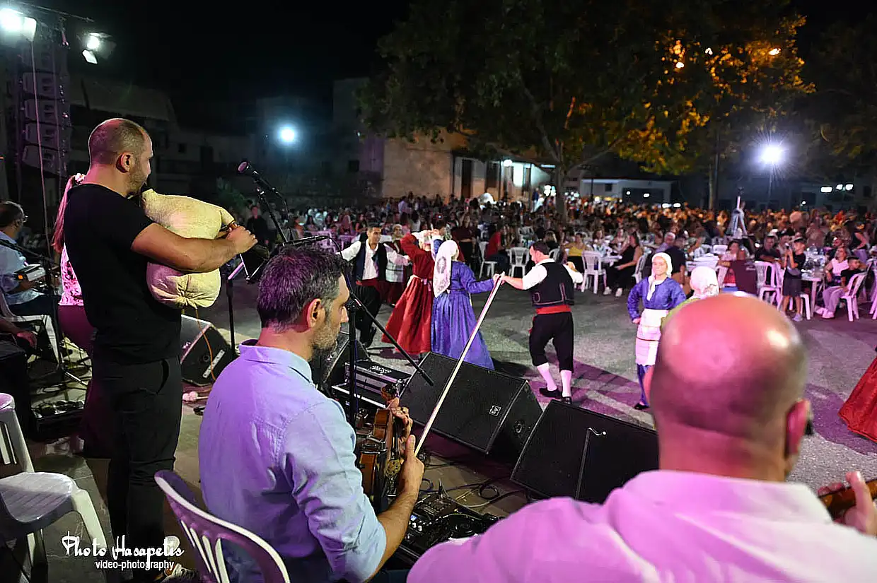 Κολινδρός: Πλήθος κόσμου και χορός στο πανηγύρι της Αγίας Παρασκευής – 2η μέρα με συμμετοχή πολιτιστικών συλλόγων