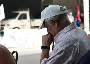 Μαζική φυγή στη σύνταξη - Και προσεχώς… αύξηση των ορίων ηλικίας Μαζική φυγή στη σύνταξη – Και προσεχώς… αύξηση των ορίων ηλικίας