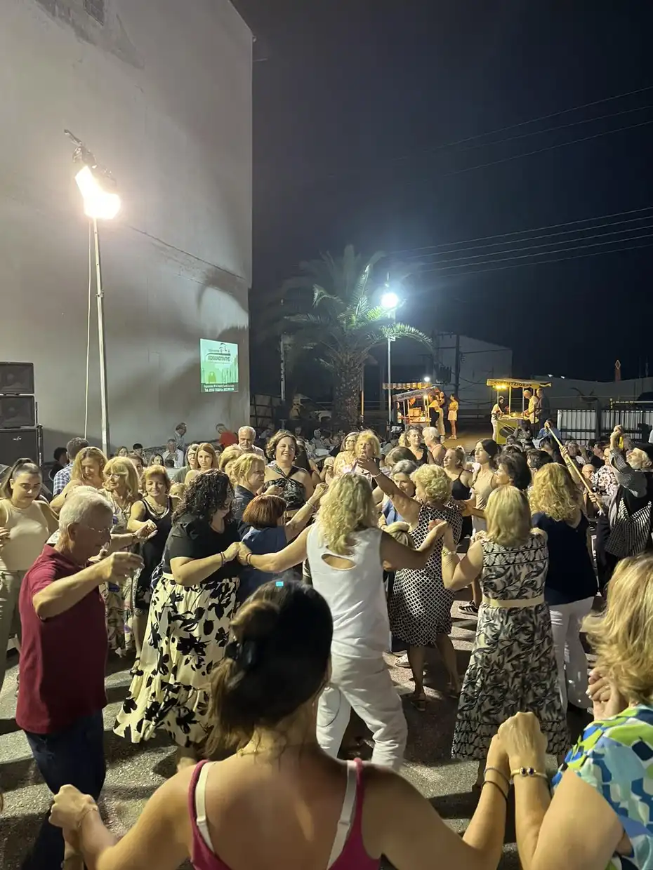 Με εξαιρετική επιτυχία στέφθηκε η καλοκαιρινή Συνάντηση Δρυανιστινών και Φίλων στην Κατερίνη! (εικόνες & βίντεο) Με εξαιρετική επιτυχία στέφθηκε η καλοκαιρινή Συνάντηση Δρυανιστινών και Φίλων στην Κατερίνη!