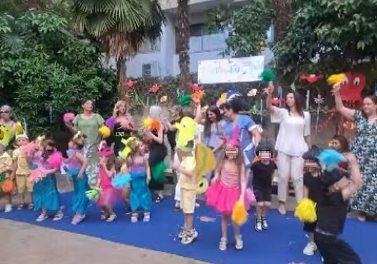 Με γιορτές & παιχνίδι έκλεισε η αυλαία της σχολικής χρονιάς στους παιδικούς σταθμούς του Δήμου Κατερίνης Με γιορτές & παιχνίδι έκλεισε η αυλαία της σχολικής χρονιάς στους παιδικούς σταθμούς του Δήμου Κατερίνης