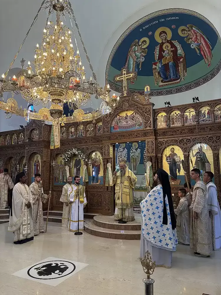 Με κατάνυξη ο εσπερινός στη Νέα Έφεσο για την εορτή του Αγίου Παϊσίου Με κατάνυξη ο εσπερινός στη Νέα Έφεσο για την εορτή του Αγίου Παϊσίου