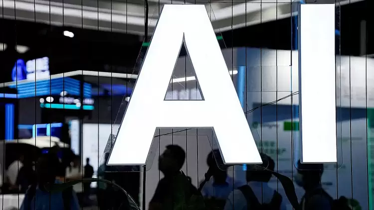 Μια στις τρεις ΜμΕ έχει έρθει σε επαφή με εργαλεία τεχνητής νοημοσύνης