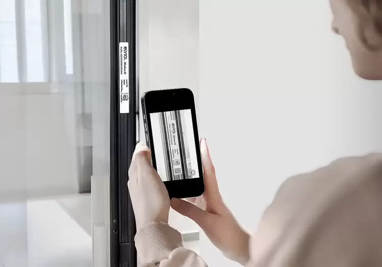 Παίζουμε ξανά δυνατά! – Η ELVIAL στον αέρα με το νέο ραδιοφωνικό της σποτ για την καινοτομία Window.ID! Παίζουμε ξανά δυνατά! – Η Elvial στον αέρα με το νέο ραδιοφωνικό της σποτ για την καινοτομία Window.id!