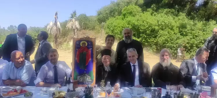 Η Παναγιά του Ολύμπου ταξίδεψε στην Τένεδο. Η Παναγιά του Ολύμπου ταξίδεψε στην Τένεδο.