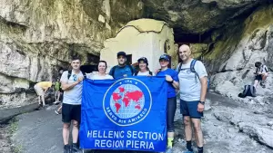 Πεζοπορία στο φαράγγι του Ενιπέα