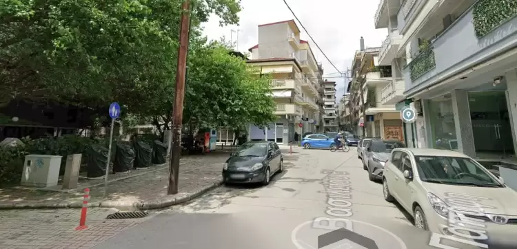 Προσωρινές κυκλοφοριακές ρυθμίσεις στην οδό Βασιλείου Β΄ στην Κατερίνη λόγω μετακόμισης με ανυψωτικό