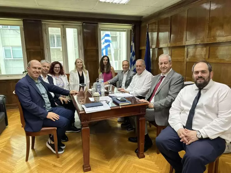 Συνάντηση των φυσικοθεραπευτών στο Υπουργείο Οικονομικών