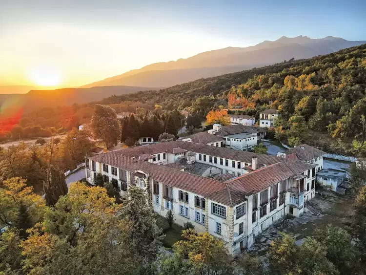 Ο Σύνδεσμος Ιερέων της Ιεράς Μητροπόλεως Κίτρους για την απόφαση της Βουλής των Ελλήνων σχετικά με την Ιερά Μονή Παναγίας Πέτρας