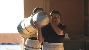 Dolmadakia In Space – Οι Κρητικές Γιαγιάδες πάνε στο Διάστημα!