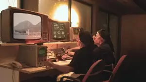 Dolmadakia In Space – Οι Κρητικές Γιαγιάδες πάνε στο Διάστημα!