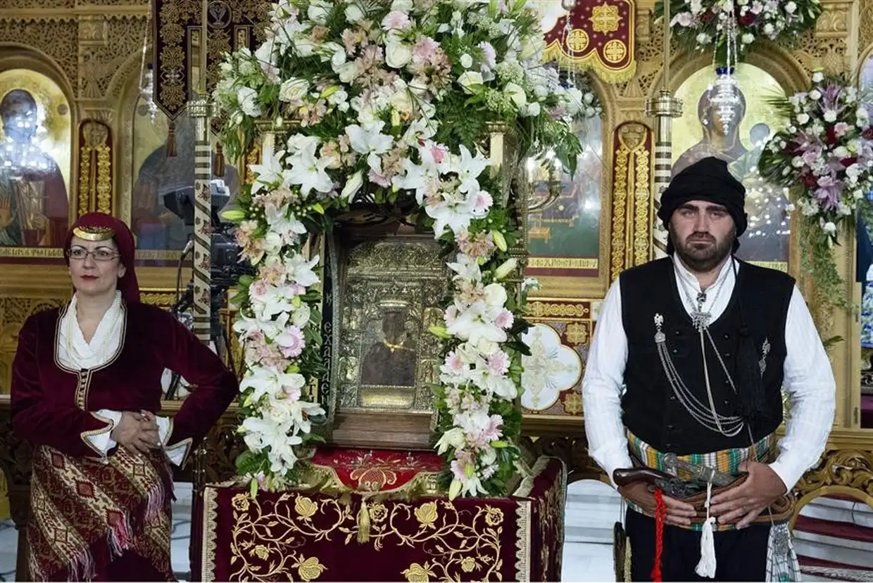 Oι προσκυνητές έφτασαν στην Παναγία Σουμελά στο Βέρμιο Oι προσκυνητές έφτασαν στην Παναγία Σουμελά στο Βέρμιο