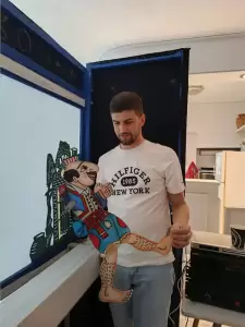 To Θέατρο Σκιών και ο Καραγκιόζης έρχονται στην Πιερία με τον Δήμο Ρεπούλη To Θέατρο Σκιών και ο Καραγκιόζης έρχονται στην Πιερία με τον Δήμο Ρεπούλη