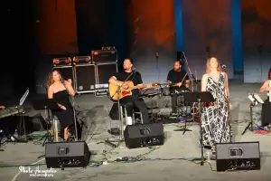 Αφιέρωμα στη Μαρινέλλα από τον Κολινδρό: Μια βραδιά γεμάτη συγκίνηση και ελληνική μουσική