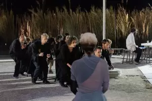 Αρχαίο Θέατρο Δίου: «ζ η θ, ο Ξένος» Μια επιστροφή στις πηγές: επίσκεψη σε τρεις ραψωδίες της Οδύσσειας