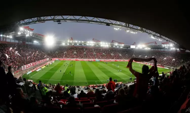 Αρχίζουν τα ματς 