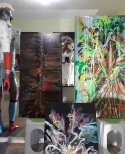 Εικαστική έκθεση της Εύας Τζούλη στην αίθουσα του Μορφωτικού Συλλόγου Παραλίας