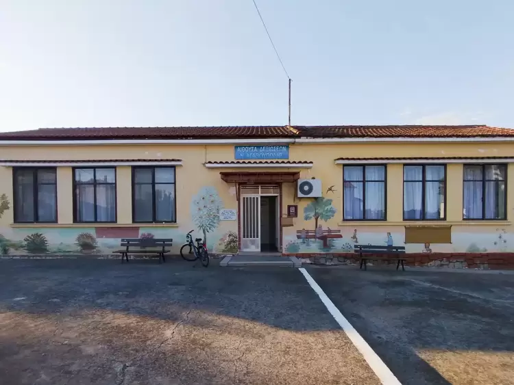 Έκθεση εικαστικών καλλιτεχνών “Αγαθώνων έργα” στο Δημοτικό Σχολείο της Νέας Αγαθούπολης