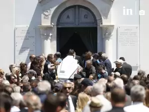 Έσπασε καρδιές ο αποχαιρετισμός του Αντώνη Σαμαρά στην κόρη του