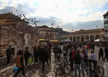 Έτσι μπορούν οι πολίτες να καταγγέλλουν αυθαιρεσίες στον κοινόχρηστο χώρο – Η νέα εφαρμογή