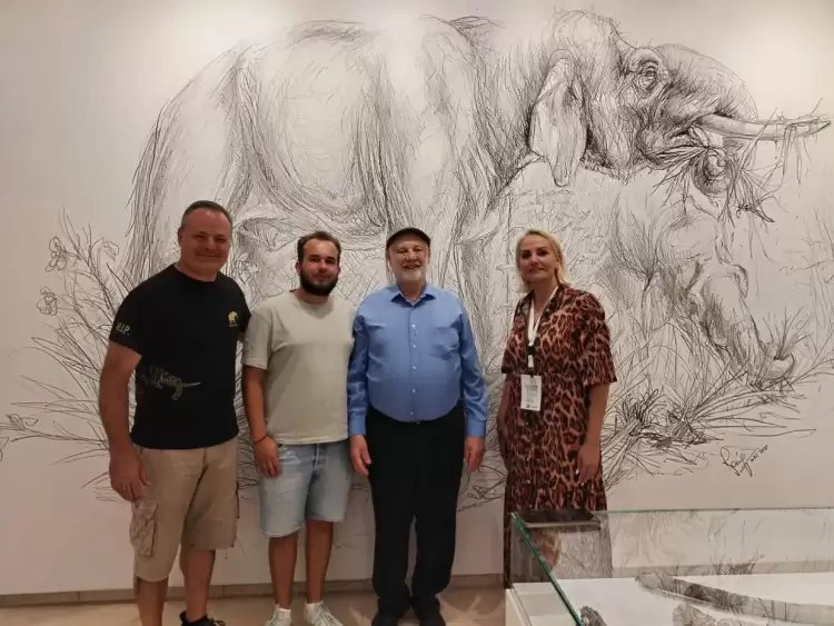 Φιλοξενία Ολλανδού Tour Operator στη Μόνιμη Παλαιοντολογική Έκθεση του Μαστόδοντα Νεοκαισάρειας