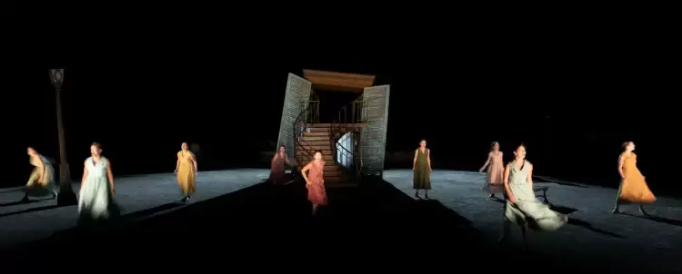 Η Ηλέκτρα του Σοφοκλή σε σκηνοθεσία Δημήτρη Τάρλοου στο Αρχαίο Θέατρο Δίου