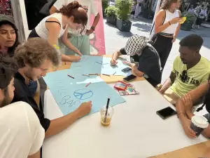 Κατερίνη: Τα παιδιά ζωγράφισαν για την Ειρήνη στην Πλατεία Ελευθερίας