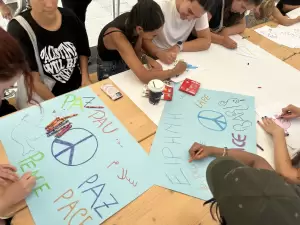 Κατερίνη: Τα παιδιά ζωγράφισαν για την Ειρήνη στην Πλατεία Ελευθερίας