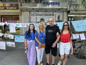 Κατερίνη: Τα παιδιά ζωγράφισαν για την Ειρήνη στην Πλατεία Ελευθερίας